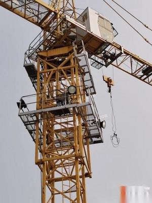 江蘇無錫轉(zhuǎn)讓2013年騰達5210塔吊，性能穩(wěn)定，價格優(yōu)惠